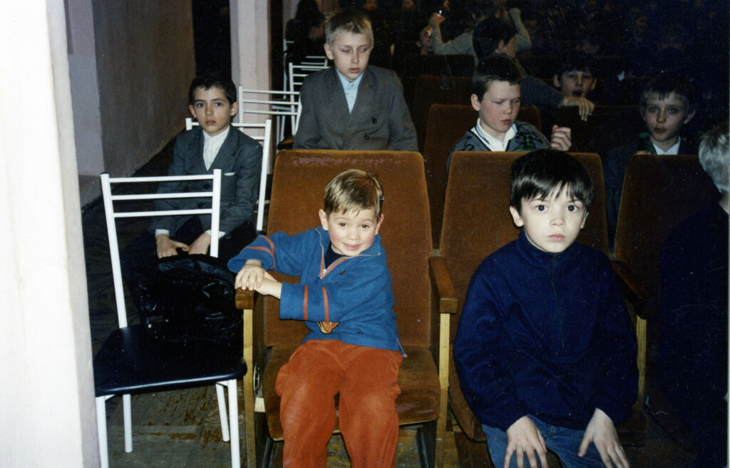 В кукольном театре